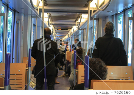 トラムの車内　マルセイユ　フランス 7626160