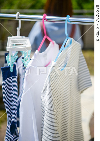 洗濯物と主婦 7626588