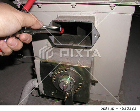 SFD内部点検中 7630333