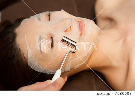 beauty-treatment clinic　撮影協力： 3BエステサロンLuki'A（麻布十番） 7630608