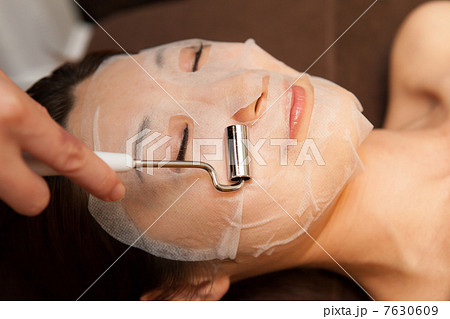 beauty-treatment clinic　撮影協力： 3BエステサロンLuki'A（麻布十番） 7630609