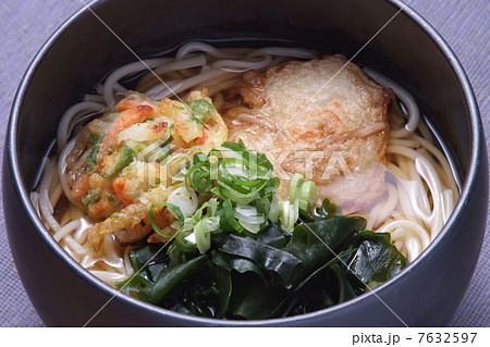 うどん　五島うどん　天ぷらうどん　和食　麺　麺料理　麺類　日本料理 7632597