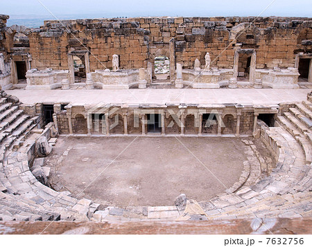 ヒエラポリス遺跡　トルコ 7632756