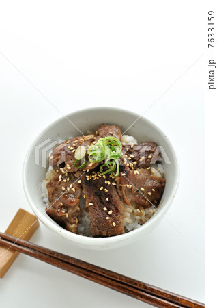 焼き肉丼 焼き肉丼 7633159