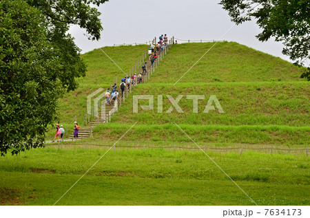 さきたま散歩・稲荷山古墳 7634173