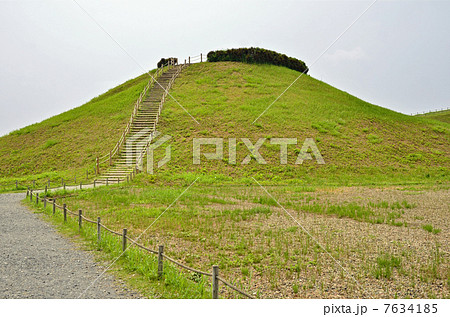 さきたま散歩・稲荷山古墳 さきたま散歩・稲荷山古墳 7634185