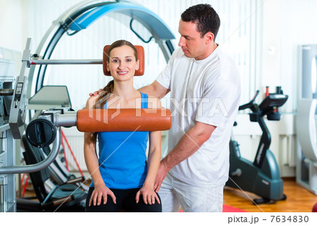 Patient at the physiotherapy doing physical therapy 7634830