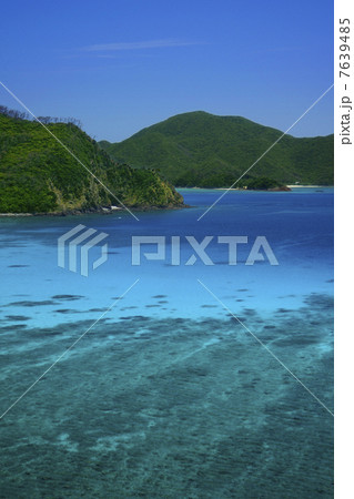 嘉鉄湾の美しい海 (マネン崎側から) 7639485