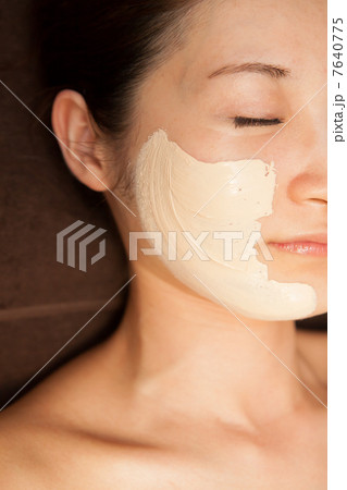 beauty-treatment clinic　撮影協力： 3BエステサロンLuki'A（麻布十番） 7640775