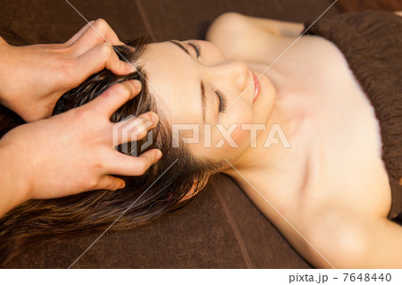 beauty-treatment clinic　撮影協力： 3BエステサロンLuki'A（麻布十番） 7648440
