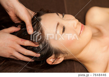 beauty-treatment clinic　撮影協力： 3BエステサロンLuki'A（麻布十番） 7648446