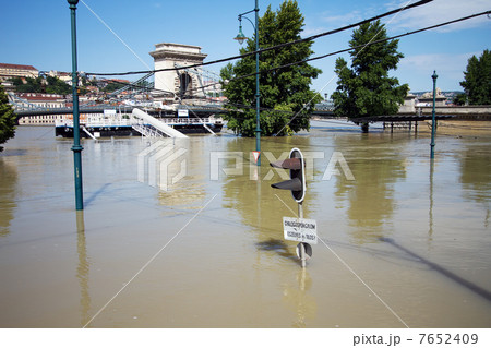 Budapest Hungary Danube Flood 2039 7652409