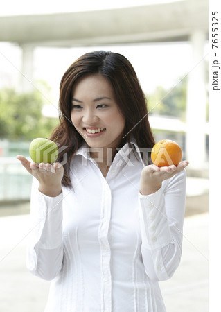Which one... Which one... 7655325