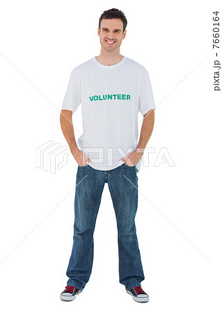 Attractive man wearing volunteer tshirt 7660164