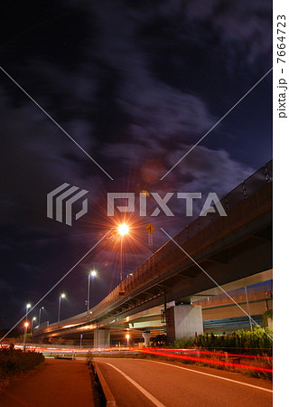 夜のジャンクション【縦】 夜のジャンクション【縦】 7664723
