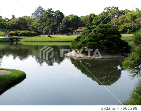 岡山・後楽園、沢の池と岡山城 岡山・後楽園、沢の池と岡山城 7665599