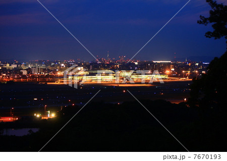 福岡空港の夜景 福岡空港の夜景 7670193
