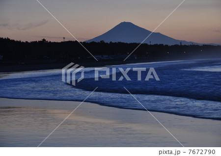 夜明けの浜辺 夜明けの浜辺 7672790