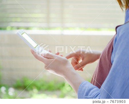 ガラケーと主婦 7673903