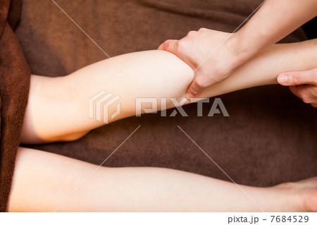 beauty-treatment clinic　撮影協力： 3BエステサロンLuki'A（麻布十番） 7684529