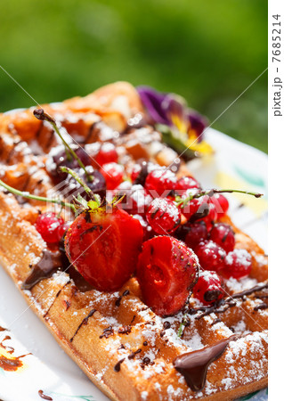 Belgian waffles with fruit Belgian waffles with fruit 7685214