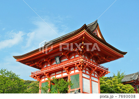 清水寺の仁王門 02 清水寺の仁王門 02 7693038