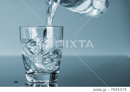 drinking  water 7695076