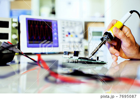 soldering 7695087