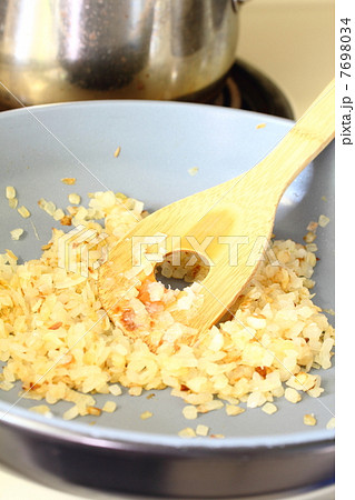 あめ色のたまねぎ 7698034