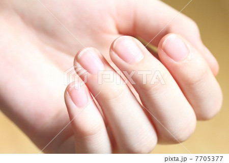 女性の指先 7705377