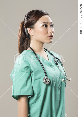 Portrait of a Chinese Female surgeon Portrait of a Chinese Female surgeon 7706976
