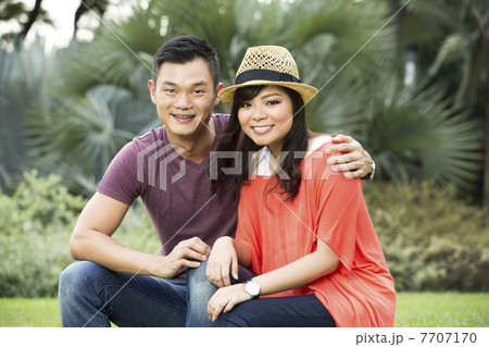 Happy Chinese couple together 7707170