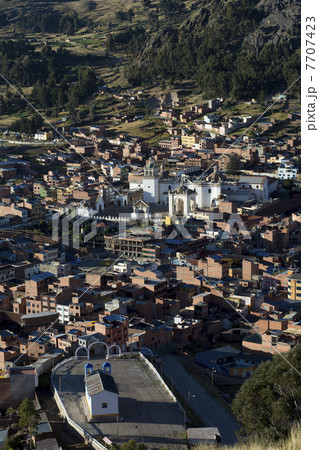 コパカバーナの町並みと大聖堂 7707423