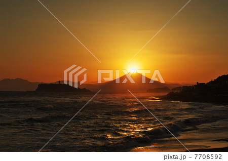 稲村ヶ崎ダイヤモンド富士 7708592