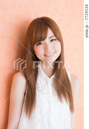 若い女性 7729338