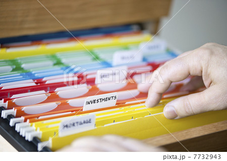Financial documents in folders Financial documents in folders 7732943