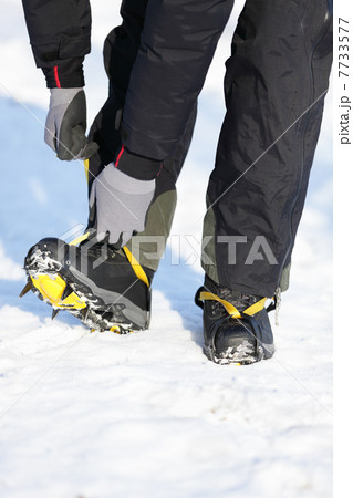 Crampons closeup 7733577