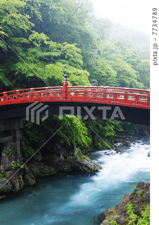 栃木県・春の日光二荒山神社・神橋 7734789