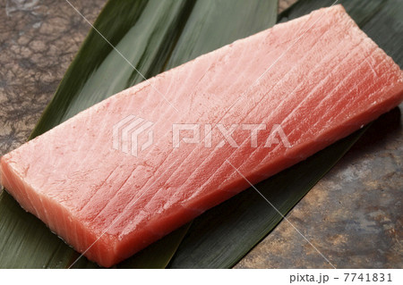 鮪 鮪 7741831