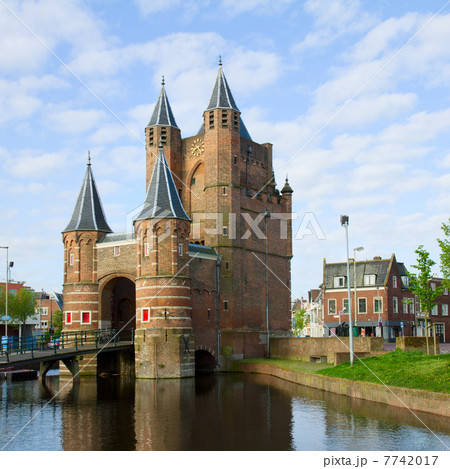 The Gate of Amsterdam, Haarlem, Holland 7742017