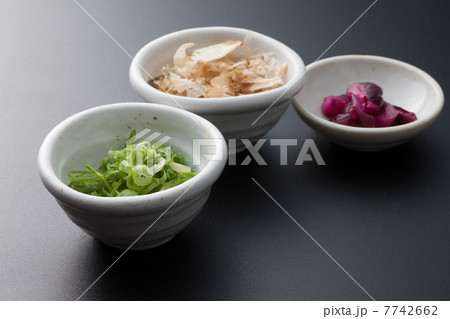 ネギとカツオと漬け物 7742662