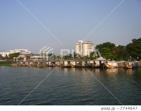 フエ フォーン川 3 フエ フォーン川 3 7744647