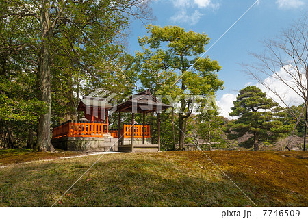 仙洞御所 柿本人麻呂の小社 仙洞御所 柿本人麻呂の小社 7746509