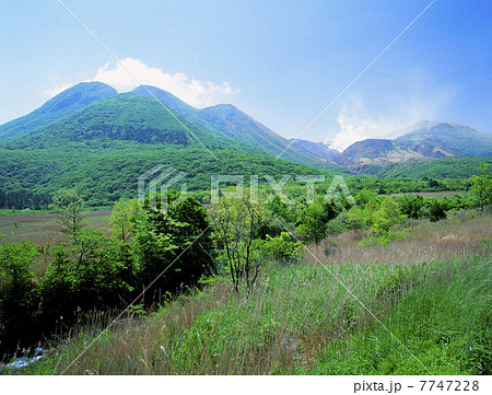飯田高原より三俣山 7747228