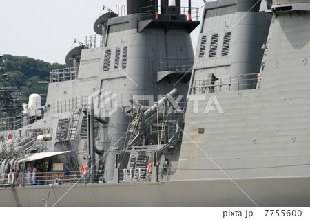 護衛艦「きりしま」の入港風景 護衛艦「きりしま」の入港風景 7755600