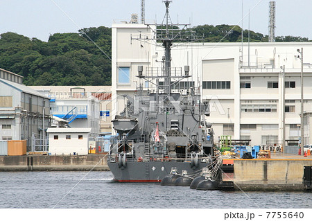 海洋観測艦「すま」の入港風景 7755640