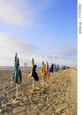 トゥルーヴィル・シュル・メール　Trouville　sur　Mer 7755992