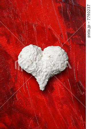 White heart on red background 7760237