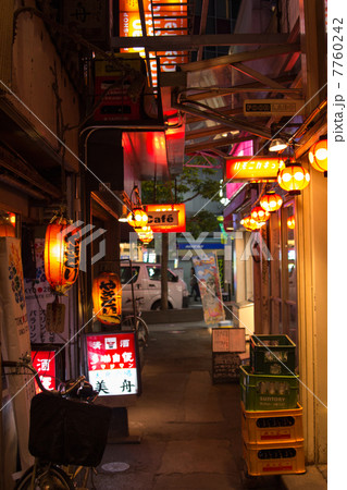 夜の吉祥寺のハモニカ横町 夜の吉祥寺のハモニカ横町 7760242