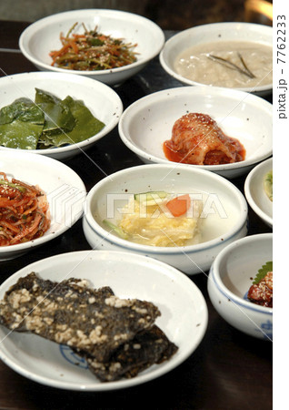 韓国定食の突き出し 7762233